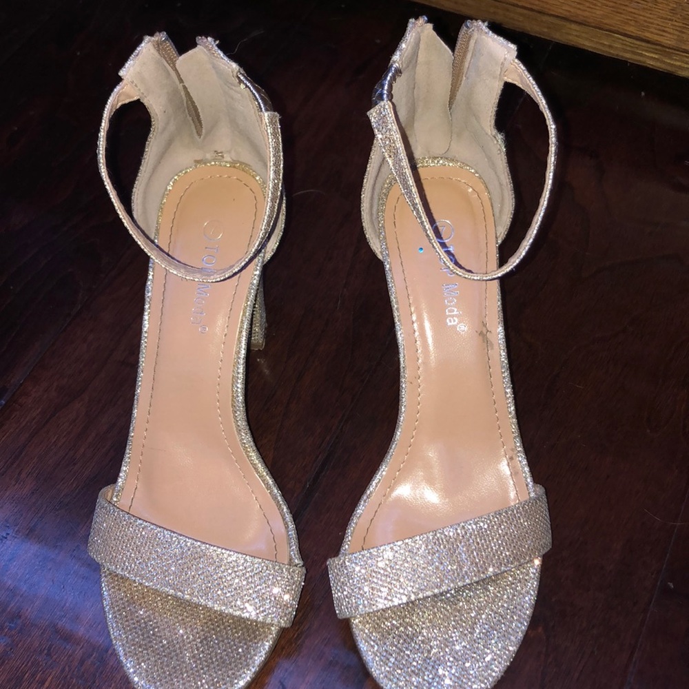 Heels size 7